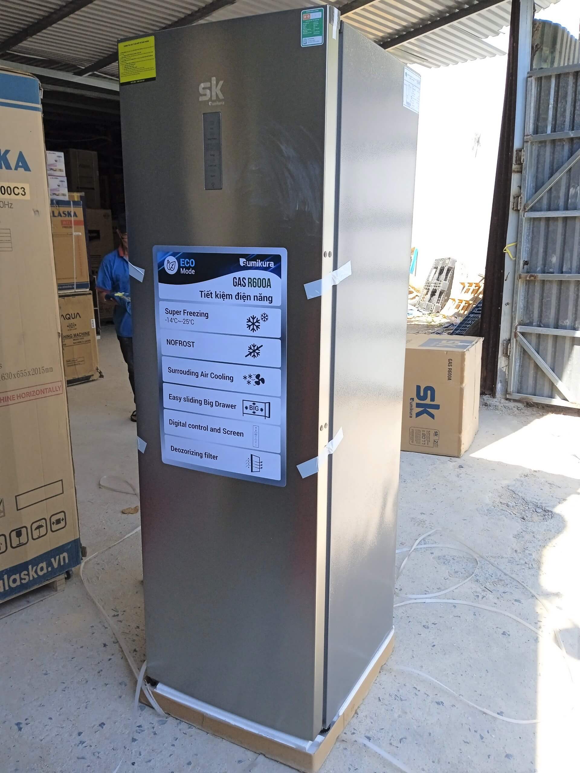 Tủ đông đứng Sumikura SKFU-350HSN